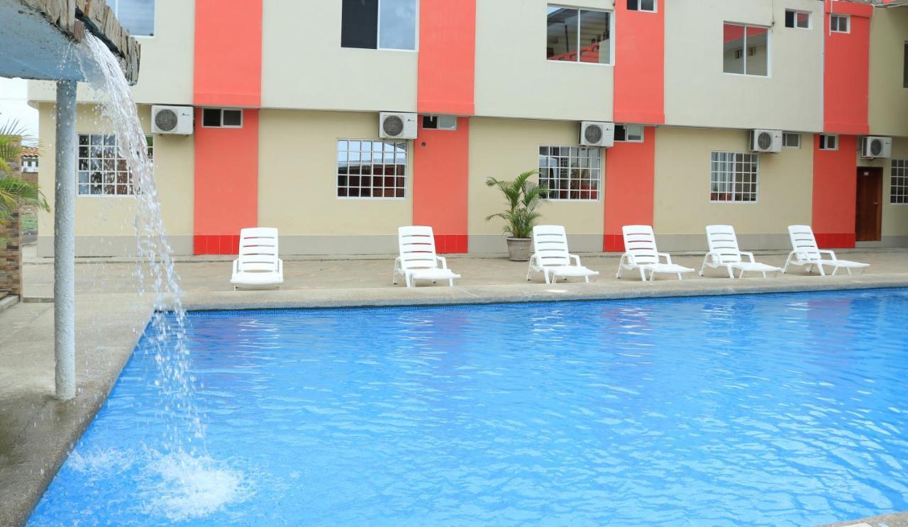 Hotel Pikeiro Blue マンタ エクステリア 写真